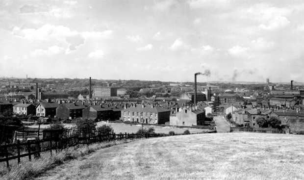 View of Mirfield 1940's leave a comment on this picture if you like!